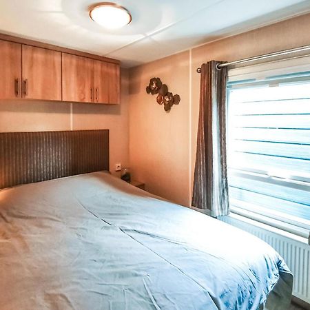 3 Bedroom Beautiful Home In Heinkenszand מראה חיצוני תמונה